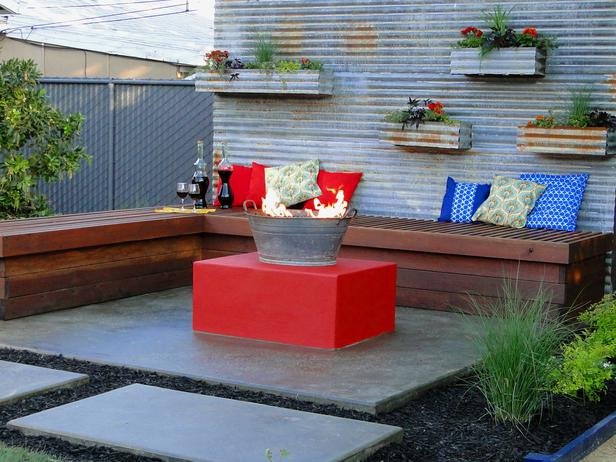 DYCR806_backyard-seating-fire-pit-planter-boxess_s4x3_lg